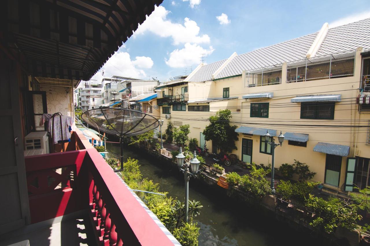 Poppy House Flowers Of Old Bangkok Vila Exterior foto